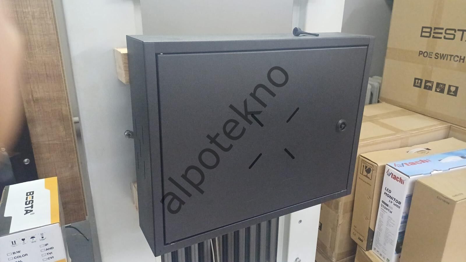 DVR/Monitör BOX Metal Kasa Duvar Tipi Kabinet